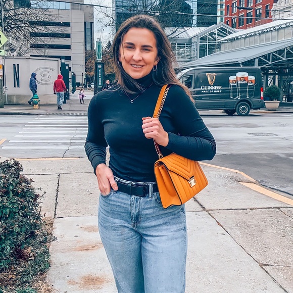 Cassidy’s Closet (@cassidy_brooke) | Poshmark